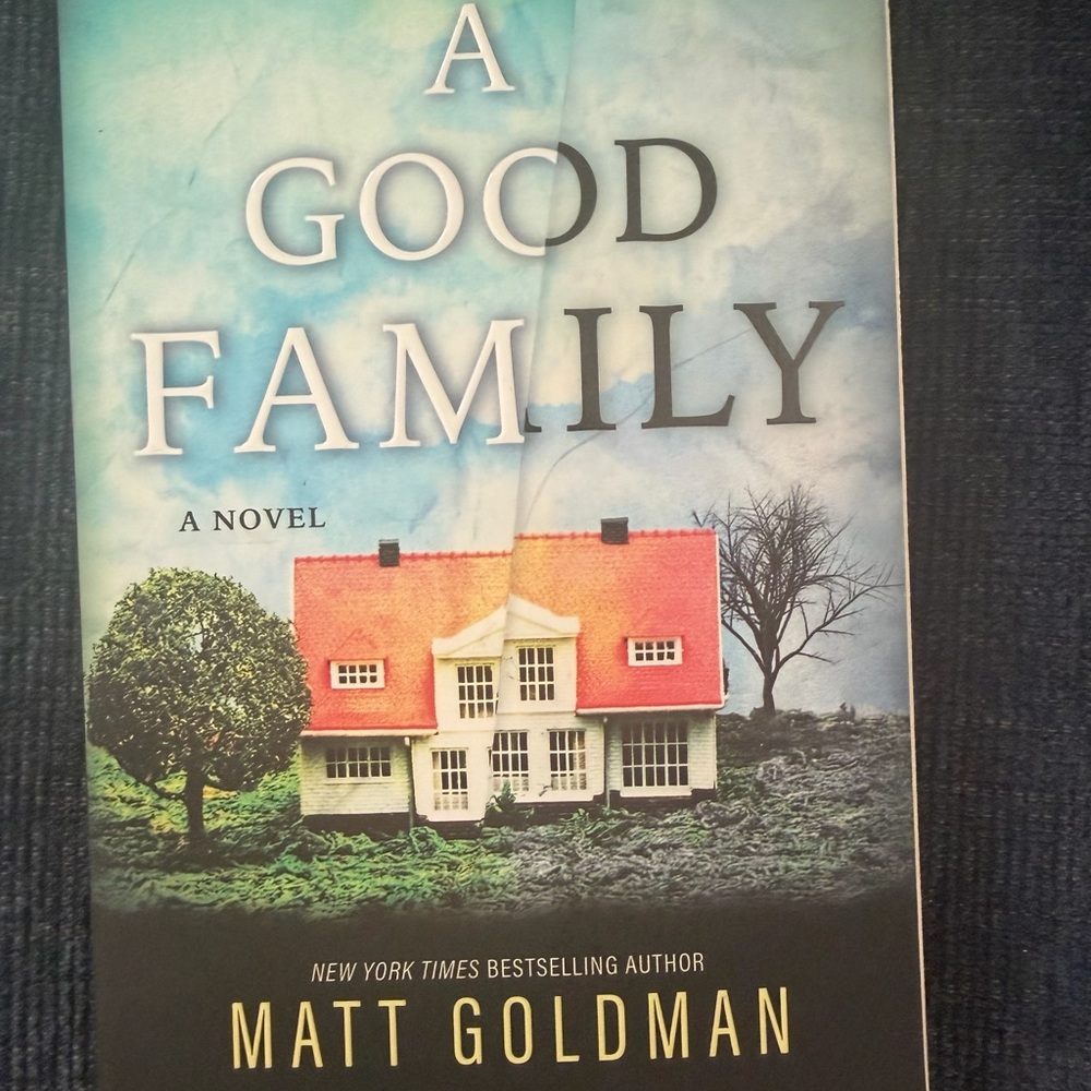 A Good Family - Blue Cover Novel